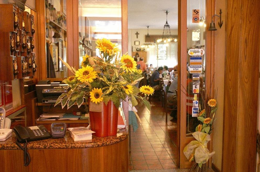 穆索勒斯酒店 Madonna di Fornelli 外观 照片
